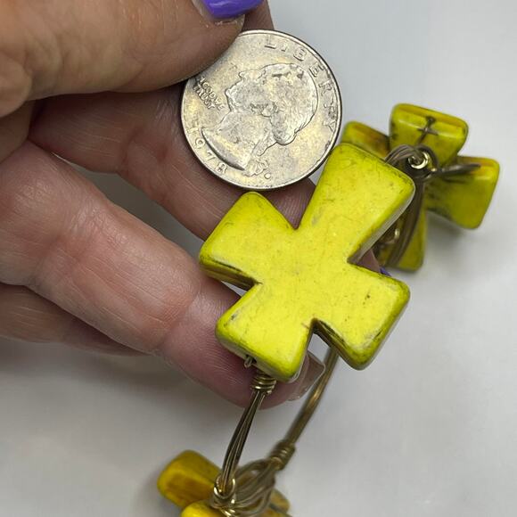 BOURBON & BOWETIES gold tone bracelet bangle canary yellow dyed stone cross - Picture 3 of 8